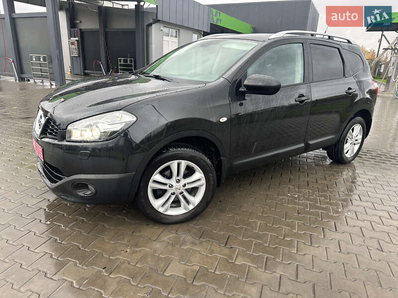 Позашляховик / Кросовер Nissan Qashqai+2 2011 в Луцьку