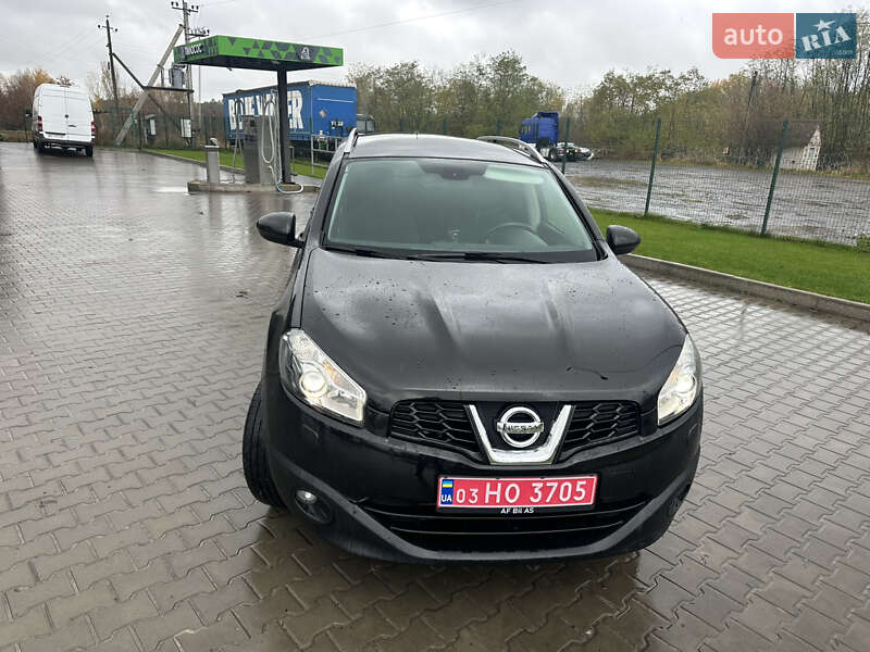 Позашляховик / Кросовер Nissan Qashqai+2 2011 в Луцьку