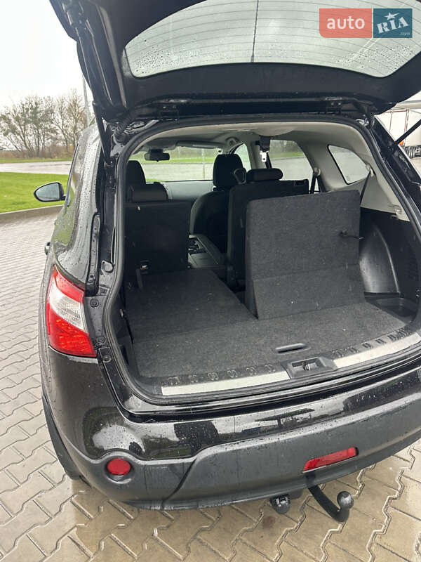 Позашляховик / Кросовер Nissan Qashqai+2 2011 в Луцьку