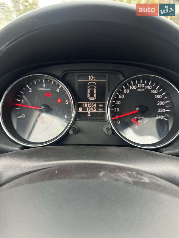 Позашляховик / Кросовер Nissan Qashqai+2 2011 в Луцьку