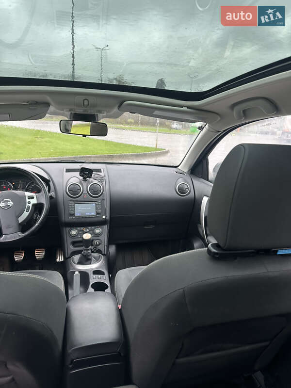 Позашляховик / Кросовер Nissan Qashqai+2 2011 в Луцьку