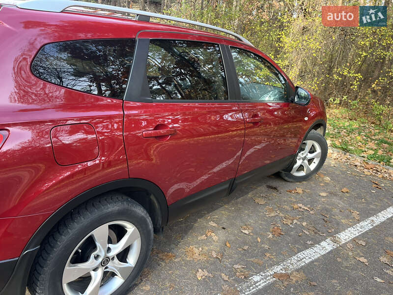 Внедорожник / Кроссовер Nissan Qashqai+2 2012 в Житомире