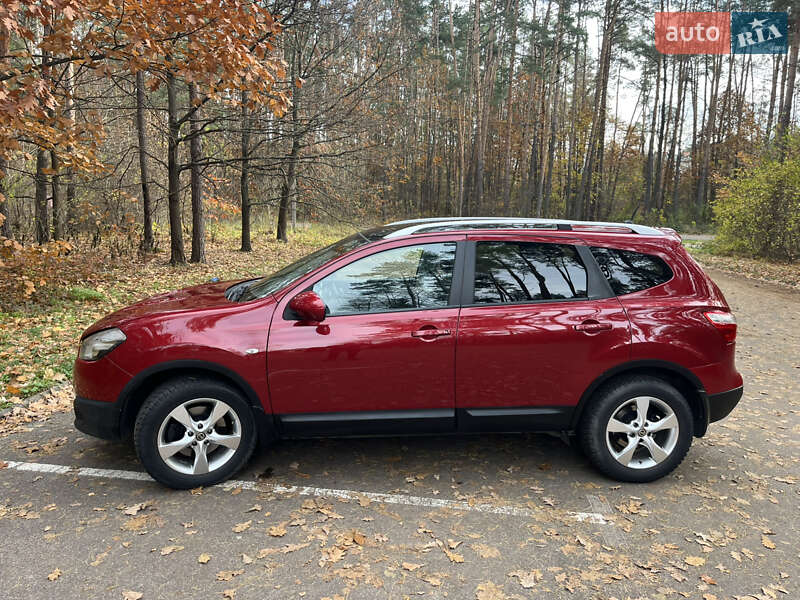 Внедорожник / Кроссовер Nissan Qashqai+2 2012 в Житомире