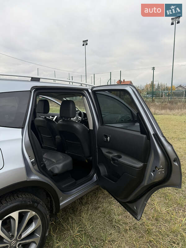 Внедорожник / Кроссовер Nissan Qashqai+2 2010 в Харькове