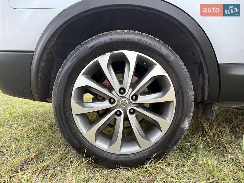 Внедорожник / Кроссовер Nissan Qashqai+2 2010 в Харькове