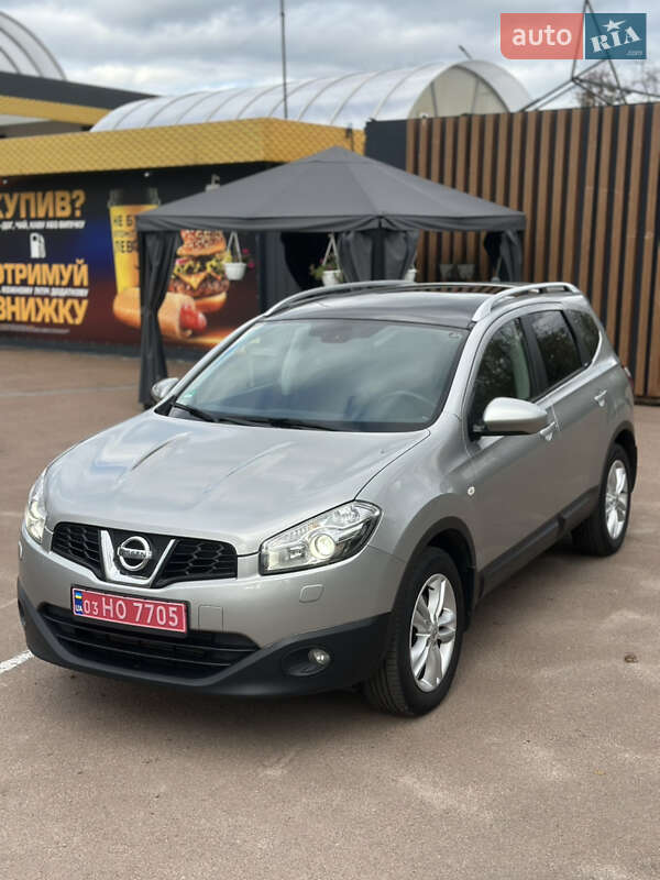 Внедорожник / Кроссовер Nissan Qashqai+2 2012 в Житомире