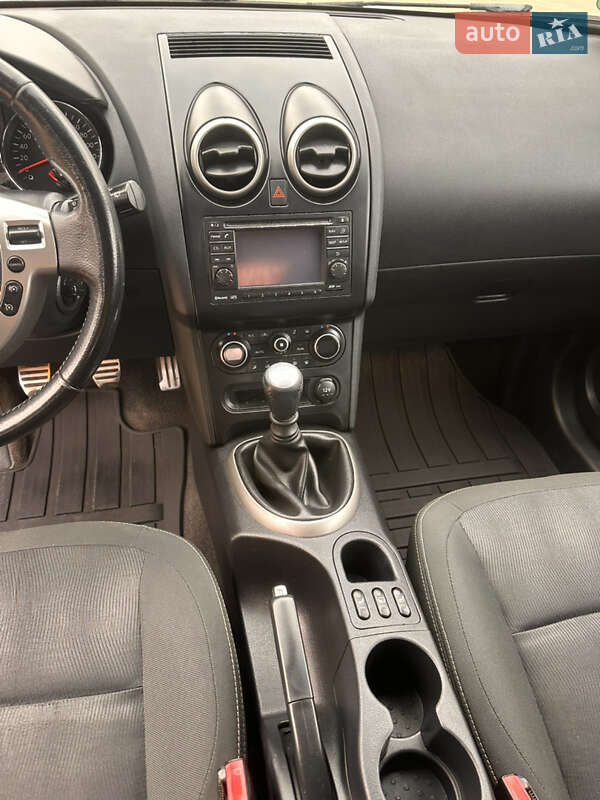 Внедорожник / Кроссовер Nissan Qashqai+2 2012 в Житомире