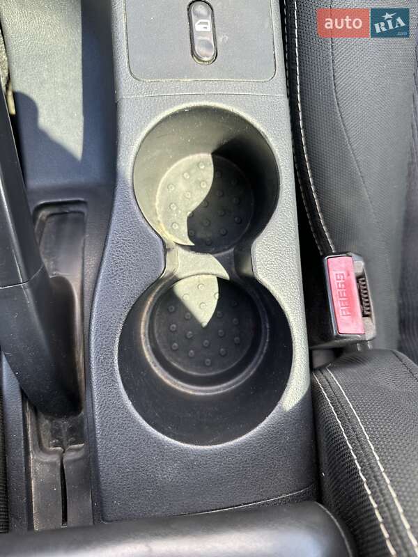 Внедорожник / Кроссовер Nissan Qashqai+2 2012 в Белогородке фото 30 Внедорожник / Кроссовер Nissan Qashqai+2 2012 в Белогородке