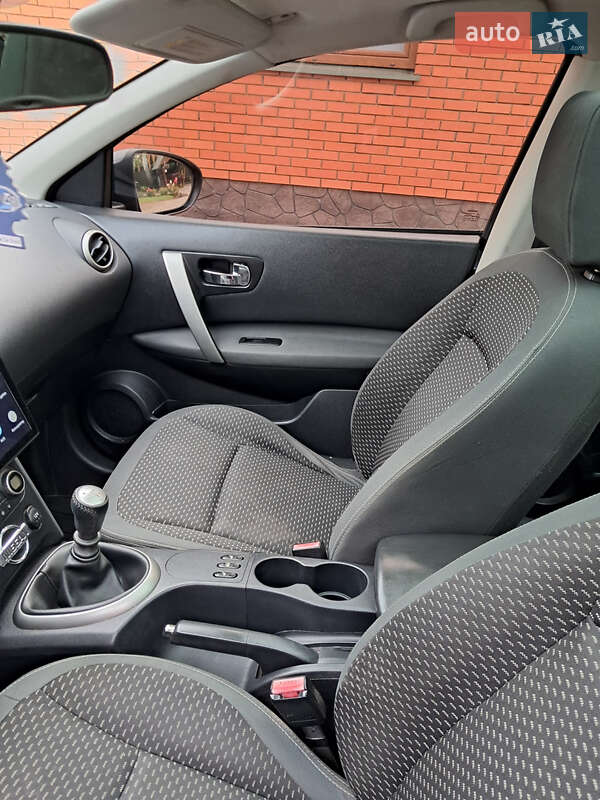 Позашляховик / Кросовер Nissan Qashqai+2 2009 в Ковелі