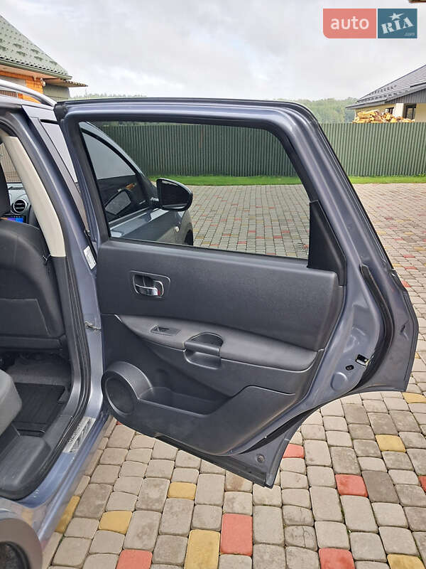Позашляховик / Кросовер Nissan Qashqai+2 2009 в Ковелі