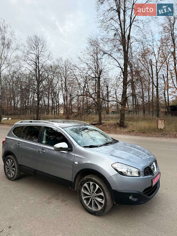 Позашляховик / Кросовер Nissan Qashqai+2 2010 в Сумах фото 7 Позашляховик / Кросовер Nissan Qashqai+2 2010 в Сумах