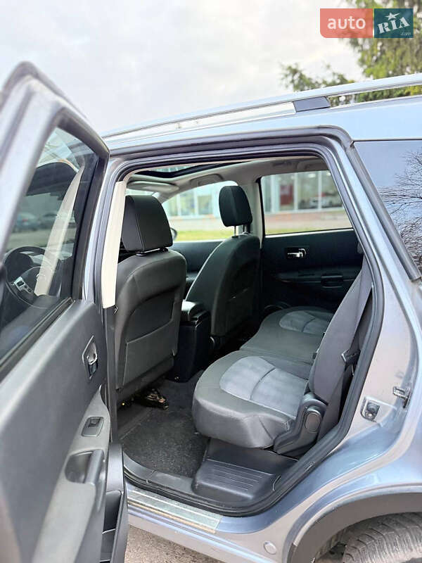 Позашляховик / Кросовер Nissan Qashqai+2 2010 в Сумах фото 17 Позашляховик / Кросовер Nissan Qashqai+2 2010 в Сумах