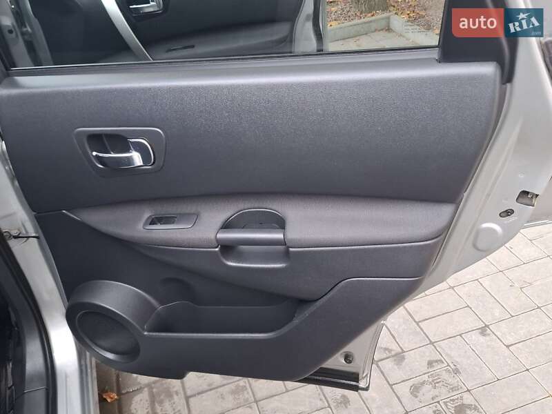 Внедорожник / Кроссовер Nissan Qashqai+2 2008 в Ровно