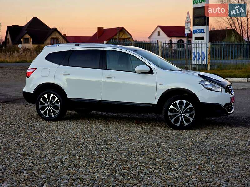 Внедорожник / Кроссовер Nissan Qashqai+2 2011 в Калуше фото 4 Внедорожник / Кроссовер Nissan Qashqai+2 2011 в Калуше
