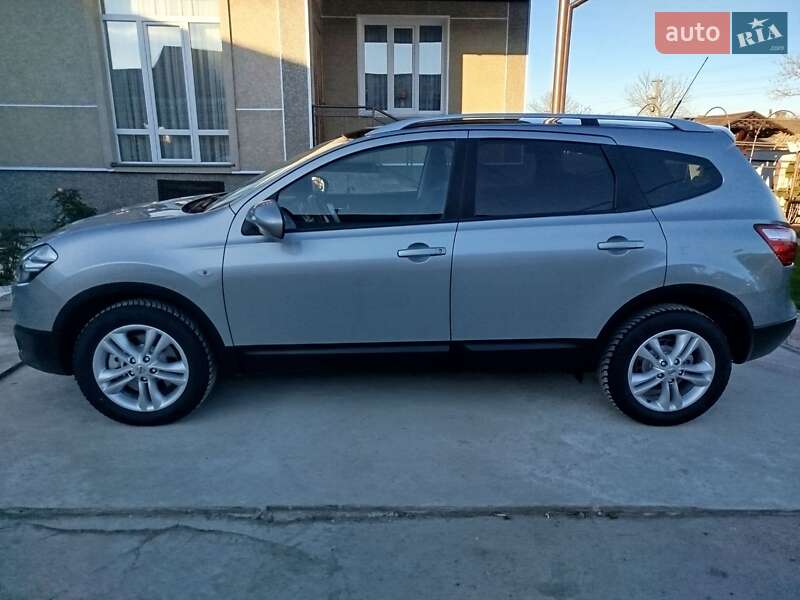 Позашляховик / Кросовер Nissan Qashqai+2 2011 в Тлумачі