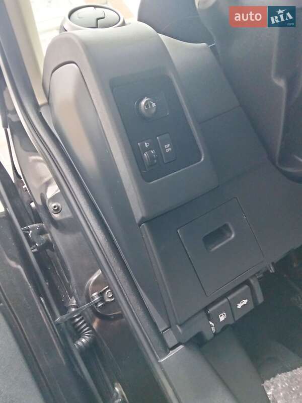 Позашляховик / Кросовер Nissan Qashqai+2 2009 в Тернополі фото 15 Позашляховик / Кросовер Nissan Qashqai+2 2009 в Тернополі