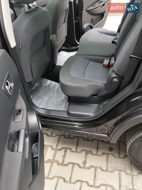 Позашляховик / Кросовер Nissan Qashqai+2 2009 в Тернополі фото 25 Позашляховик / Кросовер Nissan Qashqai+2 2009 в Тернополі