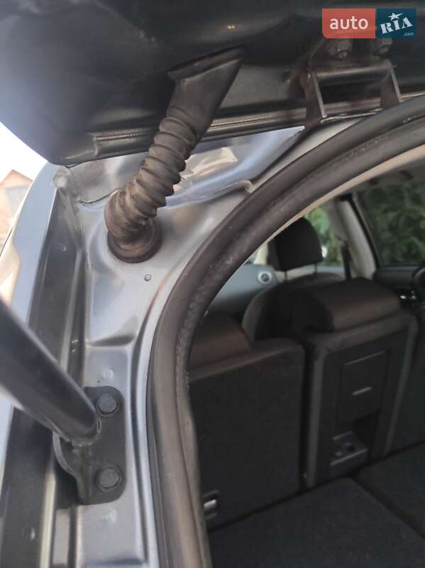 Внедорожник / Кроссовер Nissan Qashqai+2 2011 в Ровно