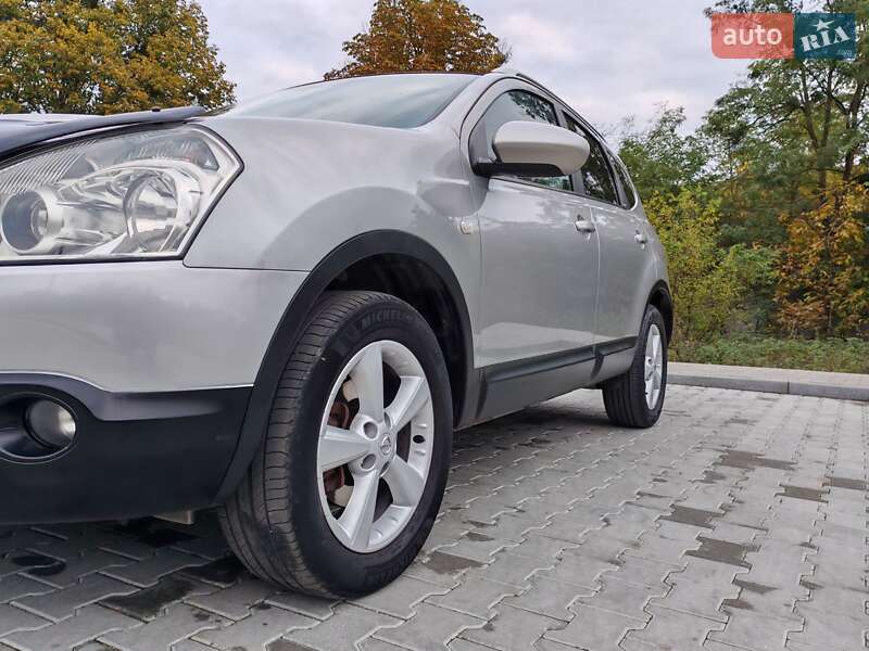 Позашляховик / Кросовер Nissan Qashqai+2 2009 в Стрию