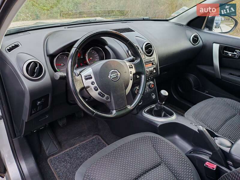 Позашляховик / Кросовер Nissan Qashqai+2 2009 в Стрию