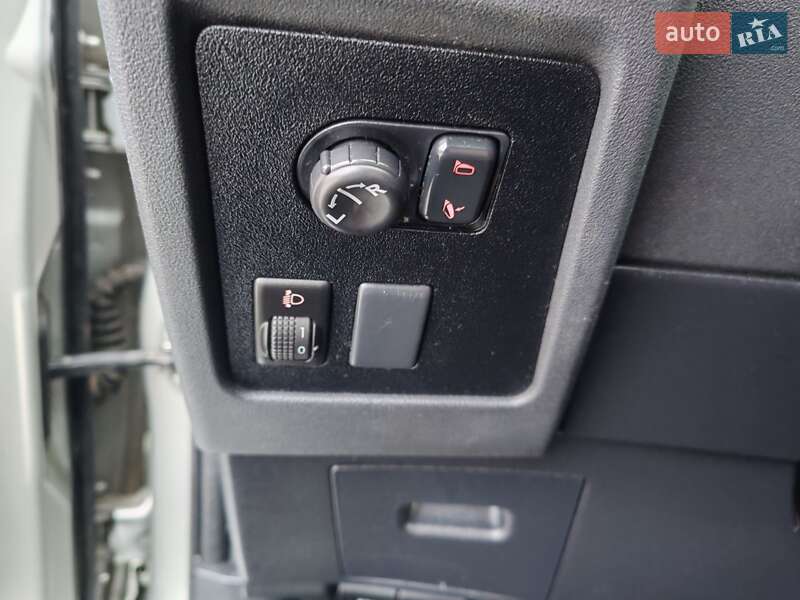 Позашляховик / Кросовер Nissan Qashqai+2 2009 в Стрию