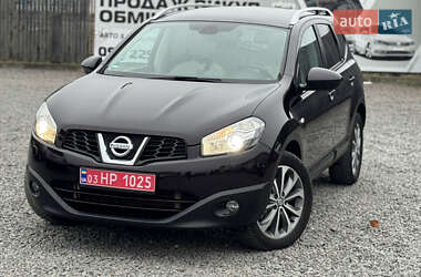 Внедорожник / Кроссовер Nissan Qashqai+2 2012 в Сарнах