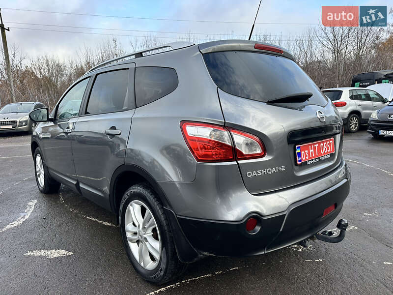 Внедорожник / Кроссовер Nissan Qashqai+2 2012 в Дубно