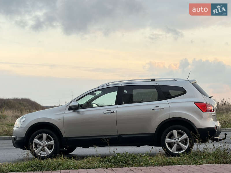 Позашляховик / Кросовер Nissan Qashqai+2 2010 в Вінниці