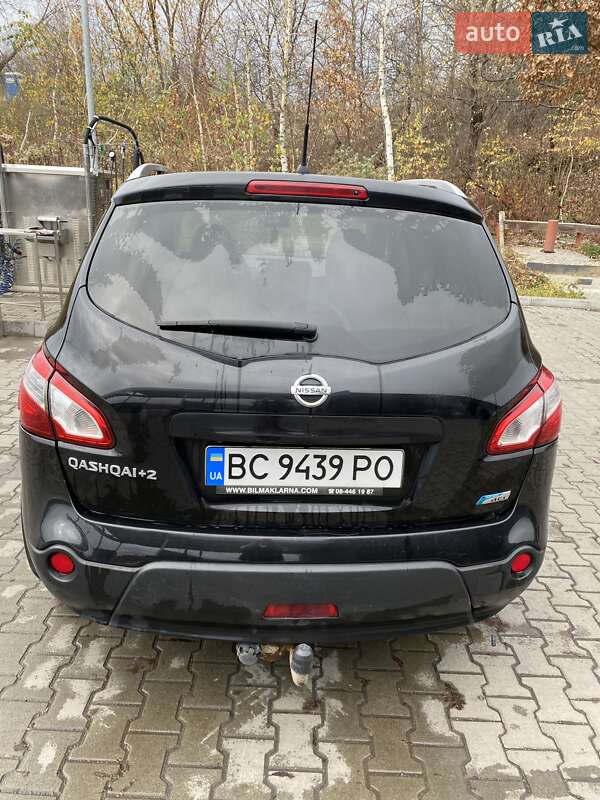 Позашляховик / Кросовер Nissan Qashqai+2 2011 в Львові