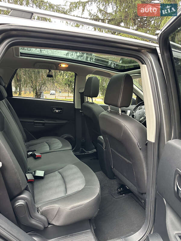 Позашляховик / Кросовер Nissan Qashqai+2 2011 в Києві