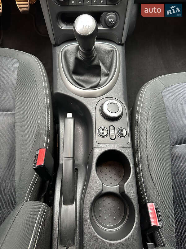 Позашляховик / Кросовер Nissan Qashqai+2 2011 в Києві