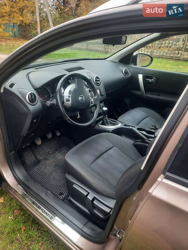 Внедорожник / Кроссовер Nissan Qashqai+2 2011 в Кропивницком