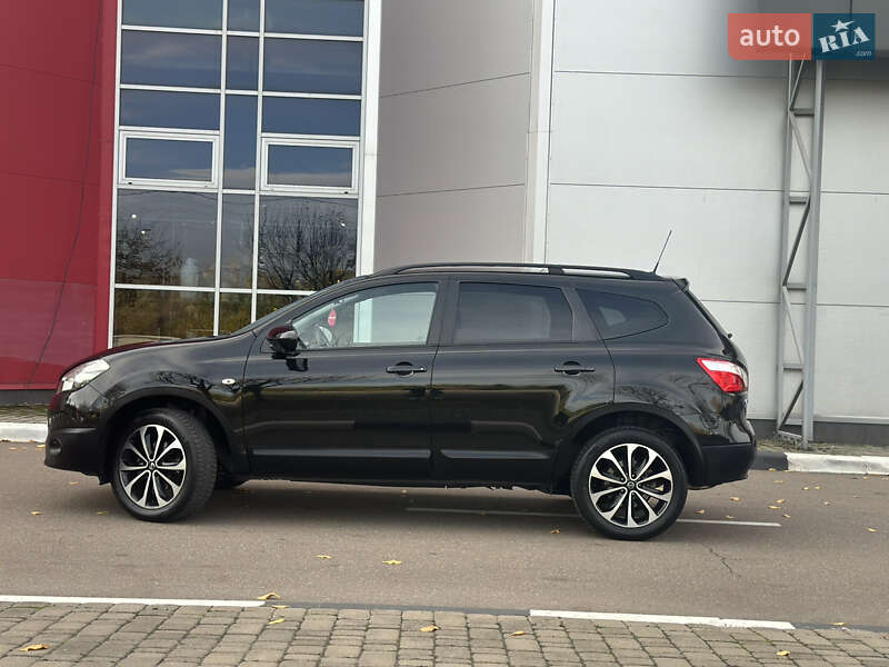 Внедорожник / Кроссовер Nissan Qashqai+2 2013 в Киеве