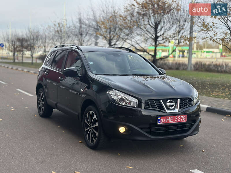 Внедорожник / Кроссовер Nissan Qashqai+2 2013 в Киеве