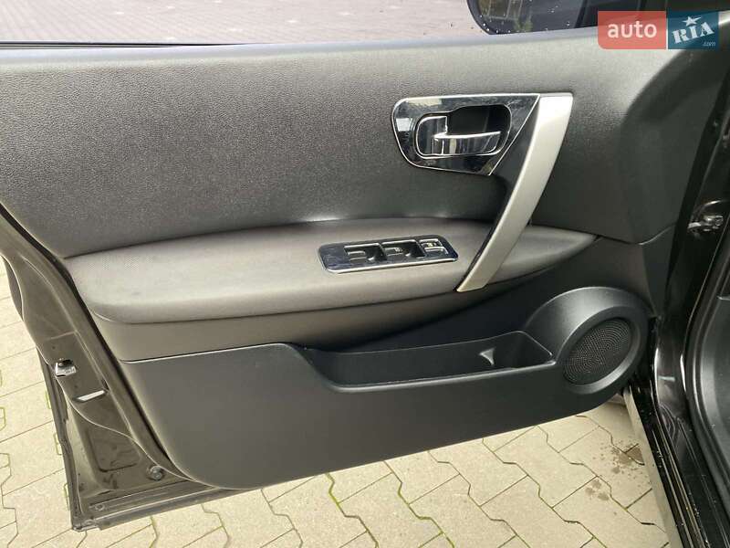 Позашляховик / Кросовер Nissan Qashqai+2 2012 в Білій Церкві фото 19 Позашляховик / Кросовер Nissan Qashqai+2 2012 в Білій Церкві