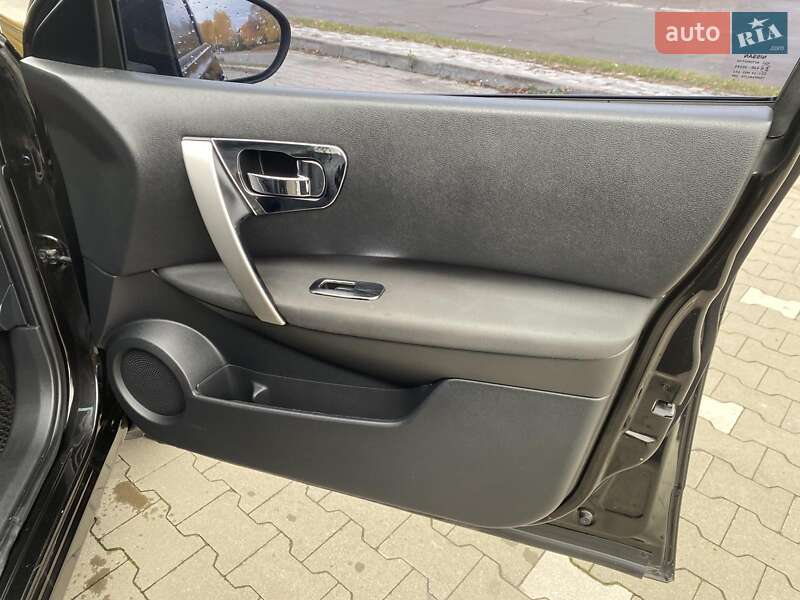 Позашляховик / Кросовер Nissan Qashqai+2 2012 в Білій Церкві фото 25 Позашляховик / Кросовер Nissan Qashqai+2 2012 в Білій Церкві