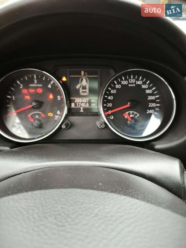 Позашляховик / Кросовер Nissan Qashqai+2 2010 в Львові фото 21 Позашляховик / Кросовер Nissan Qashqai+2 2010 в Львові