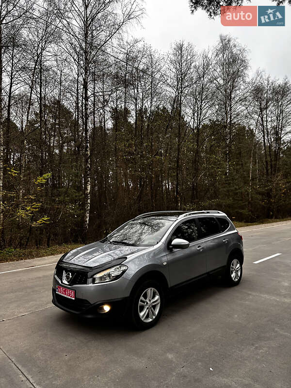 Внедорожник / Кроссовер Nissan Qashqai+2 2010 в Славуте