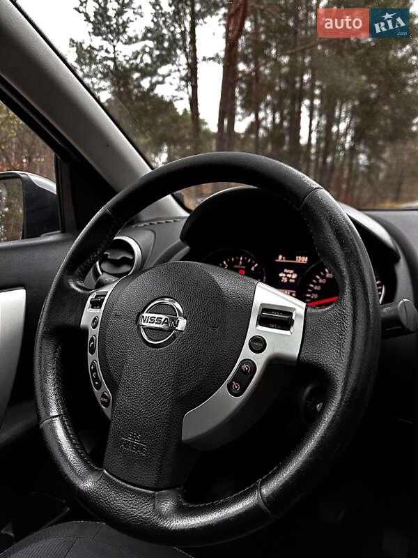 Внедорожник / Кроссовер Nissan Qashqai+2 2010 в Славуте