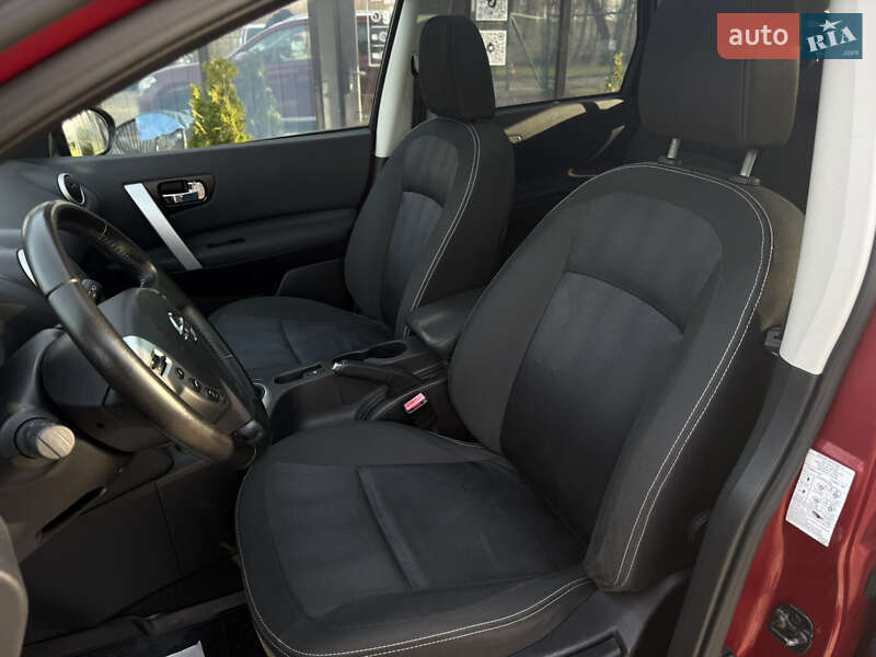 Внедорожник / Кроссовер Nissan Qashqai+2 2011 в Ивано-Франковске