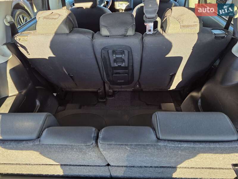 Внедорожник / Кроссовер Nissan Qashqai+2 2010 в Тернополе фото 33 Внедорожник / Кроссовер Nissan Qashqai+2 2010 в Тернополе