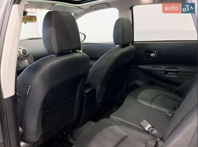 Внедорожник / Кроссовер Nissan Qashqai+2 2012 в Староконстантинове