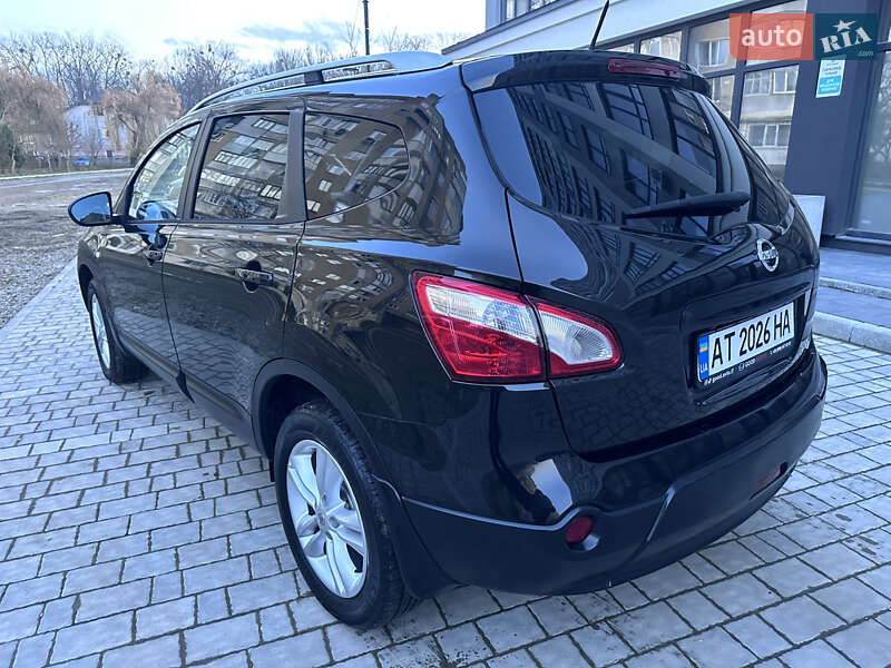 Внедорожник / Кроссовер Nissan Qashqai+2 2010 в Ивано-Франковске