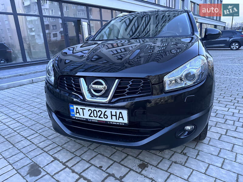 Внедорожник / Кроссовер Nissan Qashqai+2 2010 в Ивано-Франковске