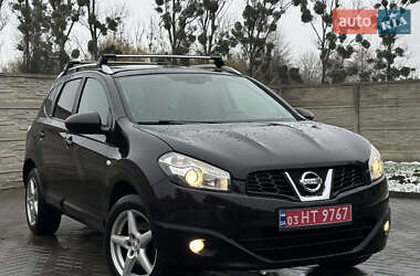 Позашляховик / Кросовер Nissan Qashqai+2 2010 в Луцьку