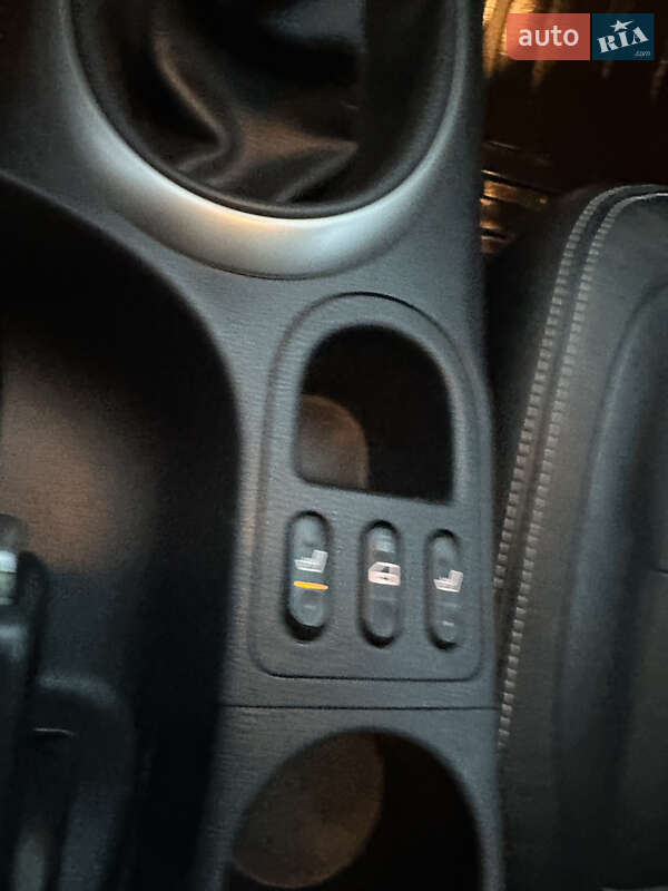 Позашляховик / Кросовер Nissan Qashqai+2 2012 в Луцьку фото 17 Позашляховик / Кросовер Nissan Qashqai+2 2012 в Луцьку