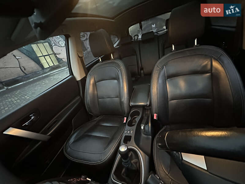 Позашляховик / Кросовер Nissan Qashqai+2 2012 в Луцьку фото 44 Позашляховик / Кросовер Nissan Qashqai+2 2012 в Луцьку