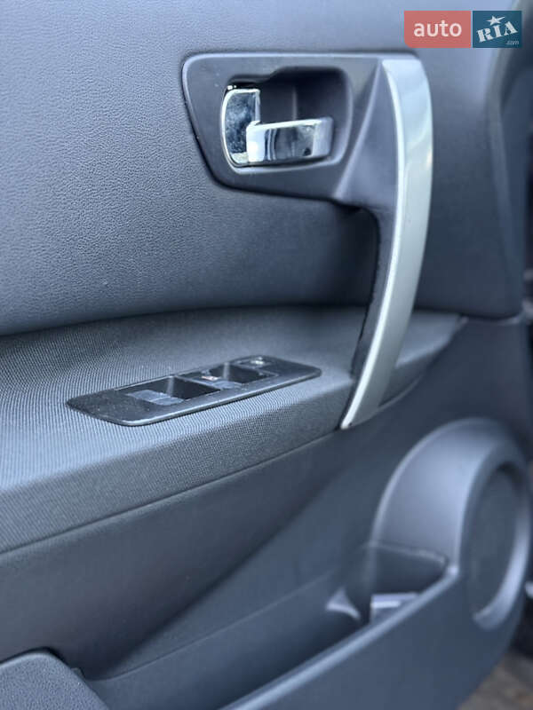 Внедорожник / Кроссовер Nissan Qashqai+2 2009 в Самборе