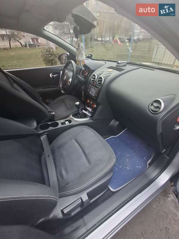 Позашляховик / Кросовер Nissan Qashqai+2 2010 в Старокостянтинові