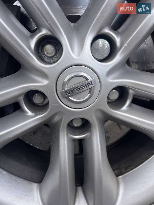 Внедорожник / Кроссовер Nissan Qashqai+2 2010 в Киеве